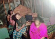 মধ্যরাতে নারীসহ আটক আ.লীগ নেতা, পুলিশে সোপর্দ