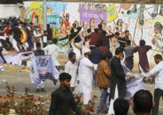 শ্রদ্ধা জানাতে এসে শহীদ মিনারে ছাত্রলীগের মারামারি