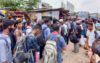বরিশালে মাওয়াগামী কর্মস্থলমুখী যাত্রীদের দীর্ঘ লাইন