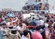 দৌলতদিয়া ঘাটে ঢাকামুখী মানুষের ঢল