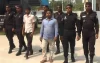 বরিশালে অর্থ হাতিয়ে নেয়া চক্রের প্রধান হোতাসহ ২ জন আটক