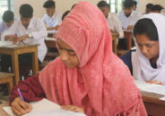 মায়ের মরদেহ বাড়িতে রেখে পরীক্ষা দিল শারমিন