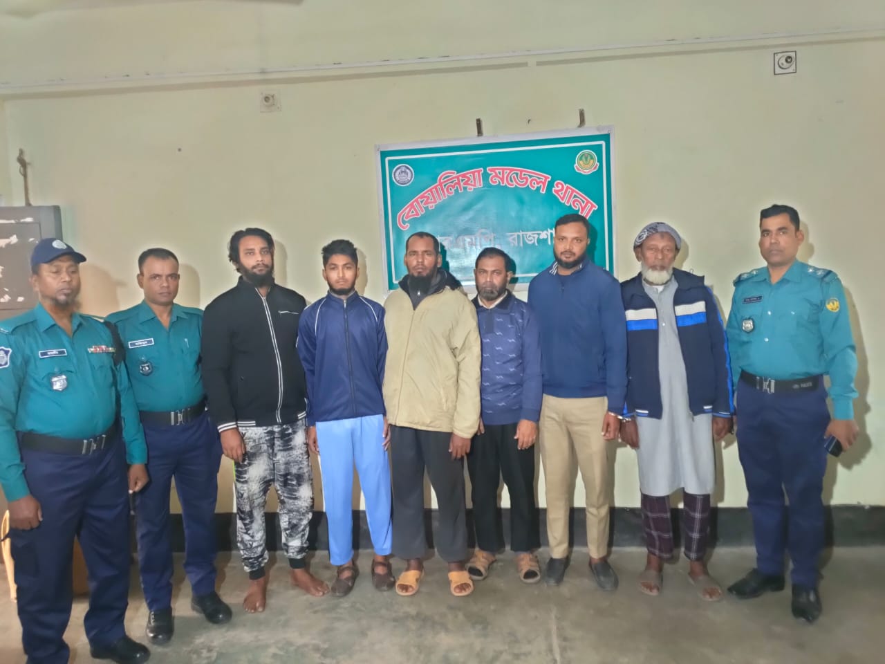রাজশাহীতে নায়েবে আমিরসহ ৬ জামায়াতকর্মী আটক