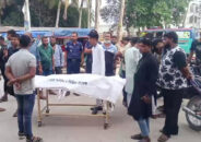 ঈদে মোটরসাইকেলে ঘুরতে বেরিয়ে দুই বন্ধু নিহত
