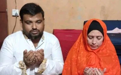 প্রেমের টানে এবার জয়পুরহাটে ফিলিপাইনি তরুণী