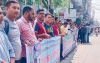 টিয়ারশেলে আহত সাংবাদিক নেতার মৃত্যুর প্রতিবাদে বরিশালে মানববন্ধন