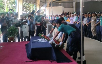 সহকর্মীদের চোখের জলে পুলিশ সদস্য আমিরুলের শেষ বিদায়