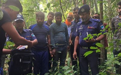 ছিনতাই করতে গিয়ে দুই কারারক্ষি শ্রীঘরে ! টাকার ব্যাগ ও ৬টি মোবাইল উদ্ধার