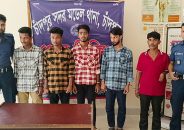 সরকারি হাসপাতাল থেকে ৫ দালাল আটক