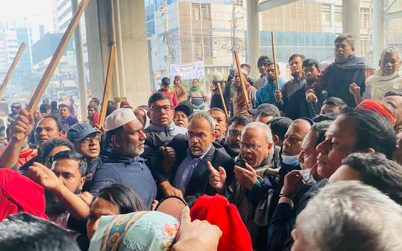 রাজধানীতে রিজভীর নেতৃত্বে লাঠি মিছিল