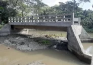 বেতাগীতে ৮৫ লাখ টাকা সেতু দাঁড়িয়ে আছে অথচ দুপাশে নেই রাস্তা
