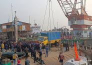 ফেরিডুবির ৮ ঘণ্টা পর একটি কাভার্ডভ্যান উদ্ধার