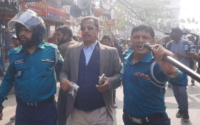 বরিশালে পুলিশের লাঠিচার্জে বিএনপির কর্মসূচি পণ্ড, আটক ৮
