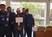 বাকেরগঞ্জে ৭ কেজি গাঁজাসহ মাদক ব্যবসায়ী আটক