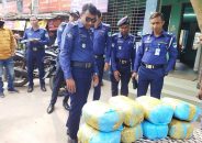 বাগেরহাটে ১৬ কেজি গাঁজা ফেলে পালিয়েছে দুই মাদক কারবারি