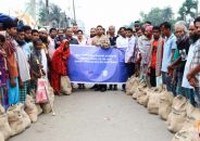 বরিশালে শতাধিক দরিদ্র পরিবারকে বিএমপি কমিশনারের ঈদ উপহার