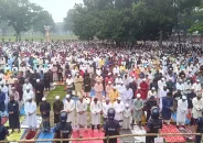 শোলাকিয়ার লাখো মানুষের ঢল
