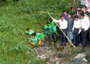 বরিশালে জলাবদ্ধতা নিরসনে খাল পরিচ্ছন্নতা অভিযান শুরু