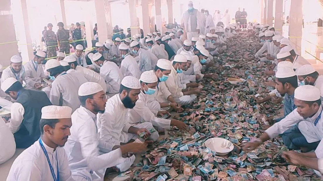 পাগলা মসজিদে চার ঘণ্টায় মিলল ৬ কোটি টাকা