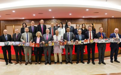 দিল্লি থেকে ভিসা সেন্টার ঢাকায় আনার আহ্বান প্রধান উপদেষ্টার