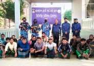 অবৈধভাবে বালু তোলায় ১০ বাল্কহেড ও ড্রেজারসহ আটক ৩৮