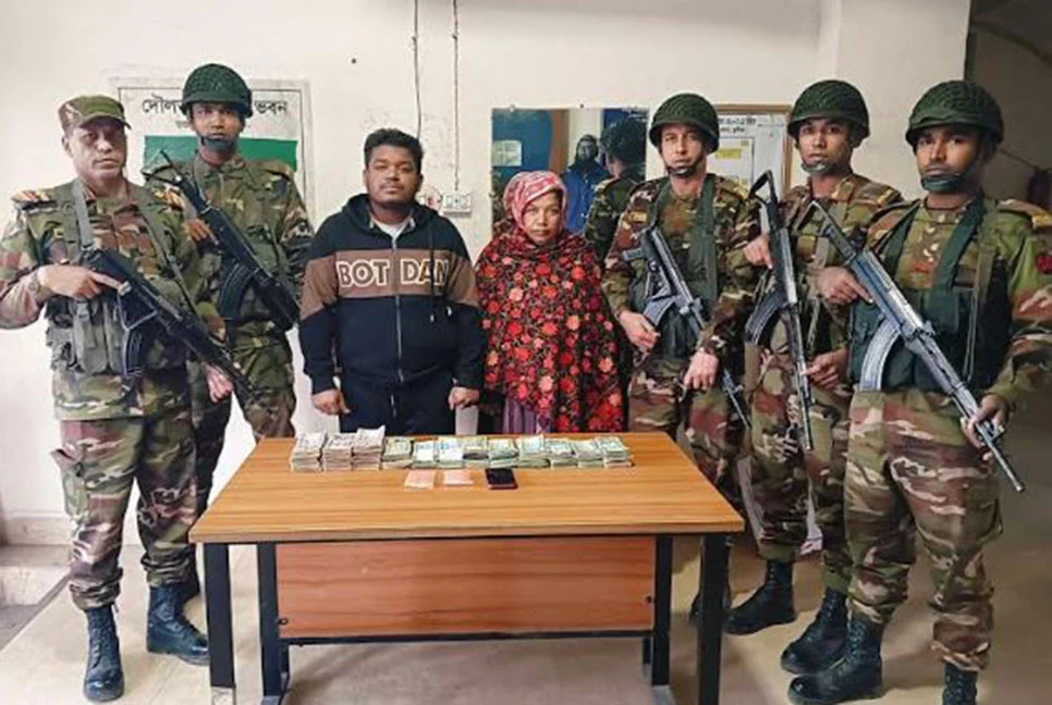 বিএনপি নেতার বাড়ি থেকে ইয়াবা উদ্ধার, আটক ২