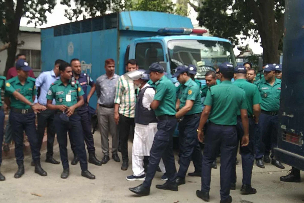 আওয়ামী লীগের সাবেক মন্ত্রী-প্রতিমন্ত্রীসহ ১৯ জন ট্রাইব্যুনালে