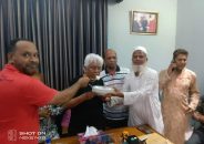 রাষ্ট্রীয় শোক দিবসে উজিরপুর-বানারীপাড়া বিএনপির মাল্যদান ও মিষ্টি বিতরণ