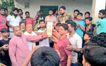 উথলী ইক্ষু ক্রয় কেন্দ্র মাঠে ফুটবল টুর্নামেন্টের ফাইনাল খেলা অনুষ্ঠিত