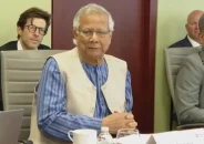 স্বাস্থ্যসেবা অর্থ উপার্জনকারীদের হাতে ছেড়ে দেওয়া উচিত নয়