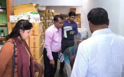 ভেজাল ও নিম্নমানের দস্তা সার বিক্রয় করায় ব্যবসায়ীকে ২৫ হাজার টাকা জরিমানা