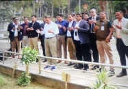 ‘পিলখানা ট্রাজেডি’তে শহীদ সেনা কর্মকর্তাদের কবর জিয়ারত করলেন তারেক রহমান