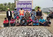 পিরোজপুরে ৪৯১টি হাঙ্গর জব্দ, পুড়িয়ে মাটি চাপা!