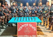 জীবননগর সীমান্তে বিজিবির অভিযানে ফেন্সিডিল উদ্ধার