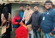 আমতলীতে স্বপ্ন ছোঁয়া স্বেচ্ছাসেবী যুব সংগঠনের পক্ষ থেকে এতিম শিশুকে শীতবস্ত্র বিতরণ