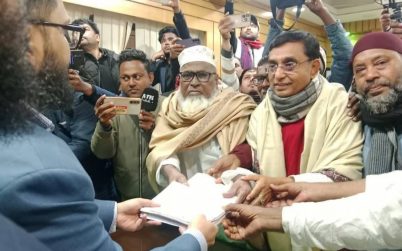 গাজীপুর-১ আসনে বিএনপির মনোনীত প্রার্থী মজিবুর রহমানের মনোনয়নপত্র জমা