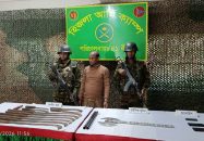 হিজলায় সেনা অভিযানে অস্ত্রসহ যুবদল নেতা আটক, অভিযান অব্যাহত