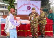 খাগড়াছড়িতে শীতার্তদের পাশে দাঁড়াল সেনাবাহিনী