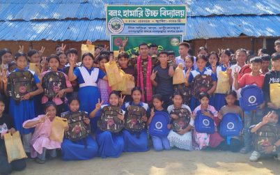 খাগড়াছড়িতে শিক্ষার্থীদের মাঝে সেনাবাহিনীর শিক্ষা সামগ্রী বিতরণ