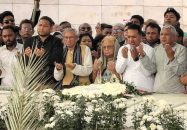 বেগম খালেদা জিয়া স্মৃতি সংসদের জিয়াউর রহমান ও খালেদা জিয়ার মাজারে শ্রদ্ধা নিবেদন