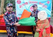 মহেশপুর ব্যাটালিয়নের ব্যবস্থাপনায় শীতবস্ত্র বিতরণ