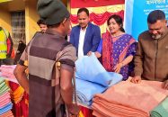 জীবননগরে শীতার্তদের মাঝে তিন শতাধিক কম্বল বিতরণ