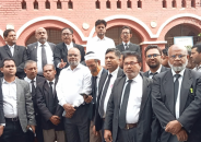 আওয়ামী লীগ নেতাদের জামিন: বরিশালে আইনজীবীদের আদালত বর্জন