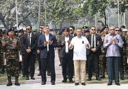 পিলখানায় নিহত সেনাদের প্রতি রাষ্ট্রপতি ও প্রধানমন্ত্রীর শ্রদ্ধা