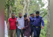 নলছিটিতে প্যারোলে মুক্তি পেয়ে বাবার দাফনে অংশ নিলেন ছাত্রলীগ নেতা