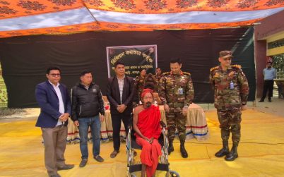 পাহাড়ের দুর্গম জনপদে সেনাবাহিনীর মানবিক সহায়তা