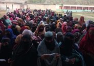 ভোট কেন্দ্রে নারীদের উপচে পড়া ভিড়