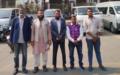 সাংবাদিকদের ভোটাধিকার নিশ্চিত করতে স্মারকলিপি প্রদান