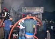 গাজীপুরে পোশাক কারখানায় আগুন, নিয়ন্ত্রণের ৬ ইউনিট