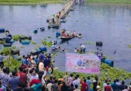 ঈদে ঘুরতে বেরিয়ে ব্রহ্মপুত্রে ভাসমান সেতু উল্টে ভাই-বোনসহ ৪ জনের মৃত্যু